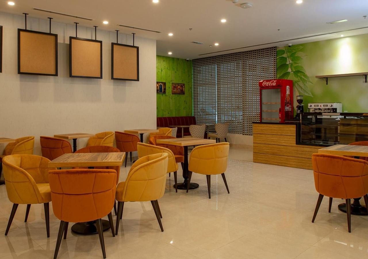 Jacob'S Garden Hotel Dubai Exterior foto