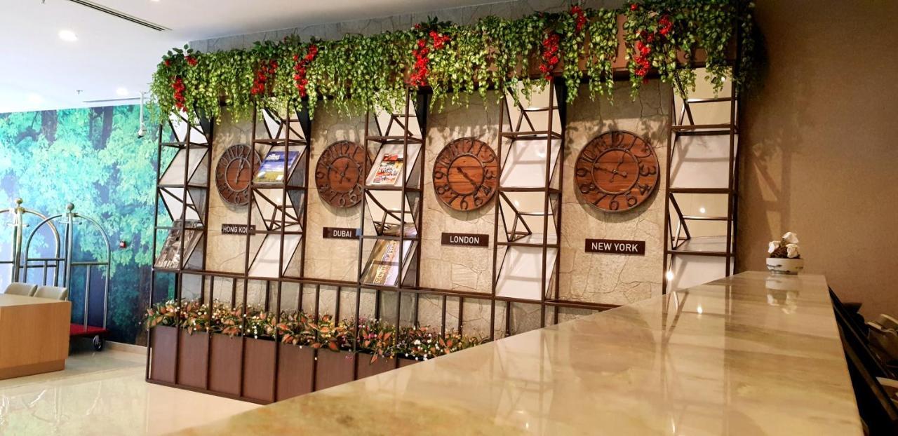 Jacob'S Garden Hotel Dubai Exterior foto