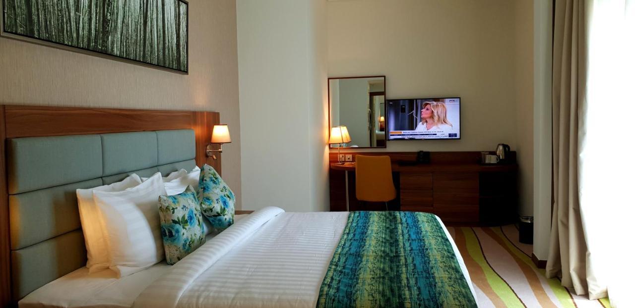 Jacob'S Garden Hotel Dubai Exterior foto